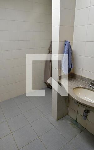 Casa à venda com 986m², 7 quartos e 10 vagasBanheiro / Vestiário