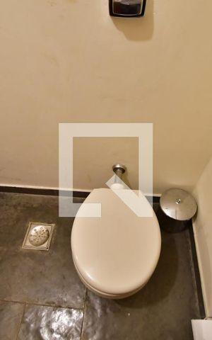 Casa à venda com 986m², 7 quartos e 10 vagasBanheiro de serviço 1 - Suíte