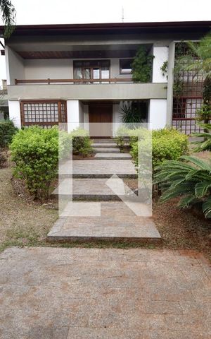 Casa à venda com 986m², 7 quartos e 10 vagasFachada