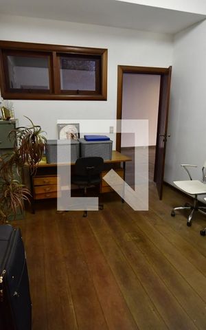 Casa à venda com 986m², 7 quartos e 10 vagasQuarto de Serviço 1 - Suíte