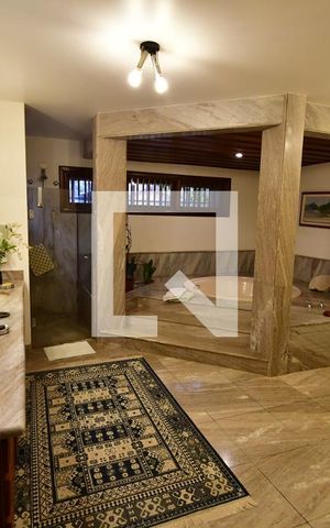 Casa à venda com 986m², 7 quartos e 10 vagasBanheiro 1 - Suíte