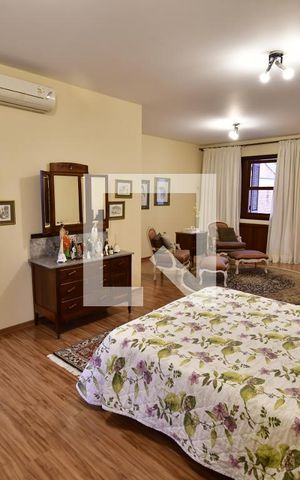 Casa à venda com 986m², 7 quartos e 10 vagasQuarto 1 - Suíte