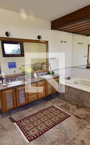 Casa à venda com 986m², 7 quartos e 10 vagasBanheiro 2 - Suíte