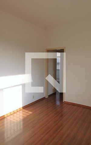 Apartamento à venda com 86m², 2 quartos e sem vagaSala