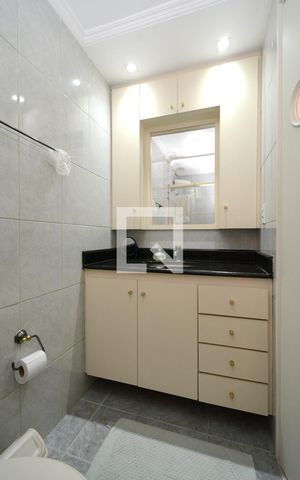 Apartamento à venda com 74m², 3 quartos e 1 vagaBanheiro da Suíte