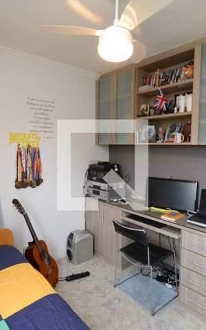 Apartamento à venda com 74m², 3 quartos e 1 vagaQuarto 2
