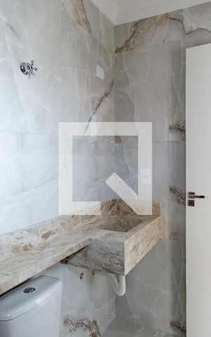 Casa à venda com 156m², 3 quartos e 2 vagasBanheiro da Suíte 2