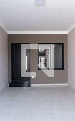 Casa à venda com 156m², 3 quartos e 2 vagasEntrada