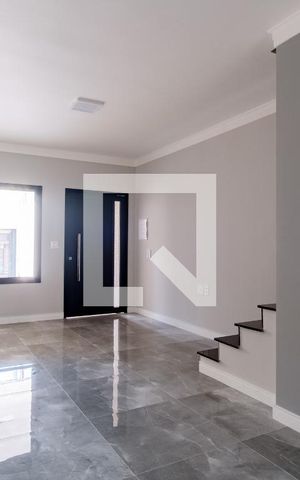 Casa à venda com 156m², 3 quartos e 2 vagasSala