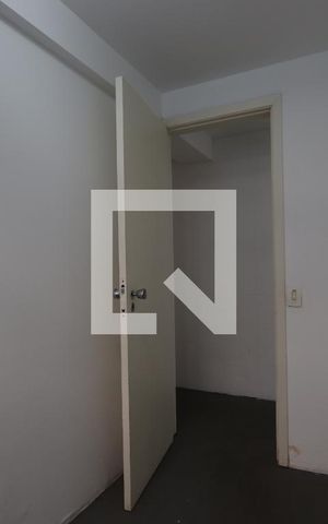 Casa à venda com 574m², 3 quartos e 5 vagasQuarto de Serviço 2