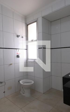 Casa à venda com 574m², 3 quartos e 5 vagasBanheiro da Suíte 1
