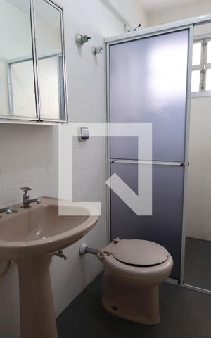 Casa à venda com 574m², 3 quartos e 5 vagasBanheiro de serviço