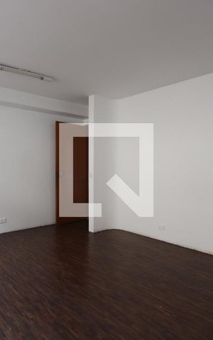 Casa à venda com 574m², 3 quartos e 5 vagasCopa