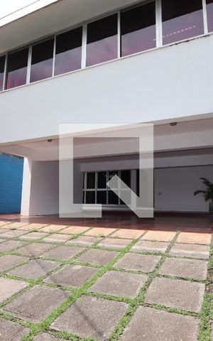 Casa à venda com 574m², 3 quartos e 5 vagasGaragem