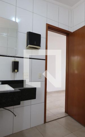 Casa à venda com 574m², 3 quartos e 5 vagasBanheiro da Suíte 1