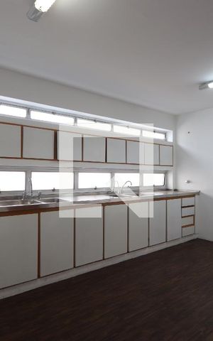 Casa à venda com 574m², 3 quartos e 5 vagasCozinha