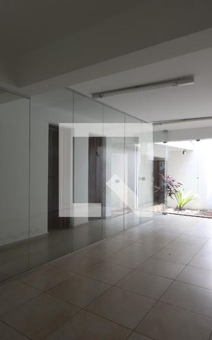 Casa à venda com 574m², 3 quartos e 5 vagasSalão de festas