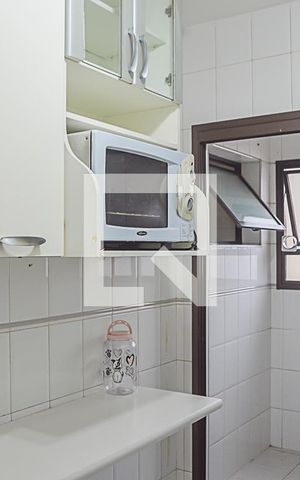 Apartamento para alugar com 78m², 3 quartos e 2 vagas Apartamento para alugar com 78m², 3 quartos e 2 vagasCozinha