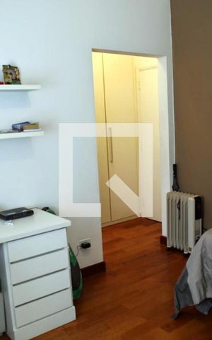 Apartamento à venda com 186m², 3 quartos e 2 vagasQuarto 2 - Armários