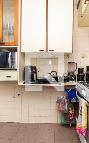 Casa para alugar com 203m², 4 quartos e 4 vagas Casa para alugar com 203m², 4 quartos e 4 vagasCozinha