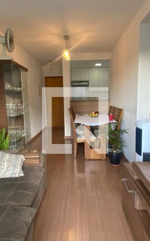 Apartamento à venda com 60m², 2 quartos e 1 vaga Apartamento à venda com 60m², 2 quartos e 1 vagaSala