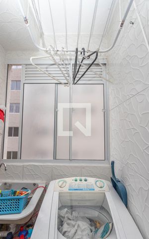 Casa de condomínio para alugar com 44m², 2 quartos e sem vaga Casa de condomínio para alugar com 44m², 2 quartos e sem vagaÁrea de serviço