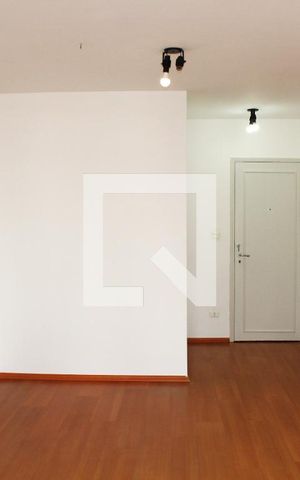 Apartamento para alugar com 72m², 2 quartos e 1 vagaSala