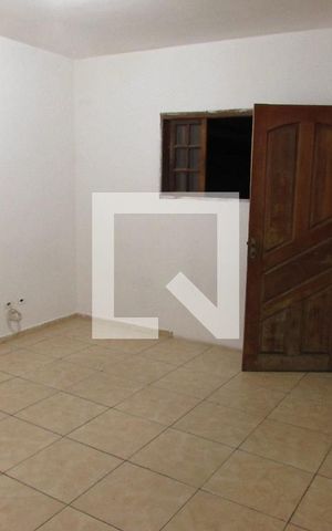 Casa à venda com 130m², 3 quartos e 2 vagasSuíte 2