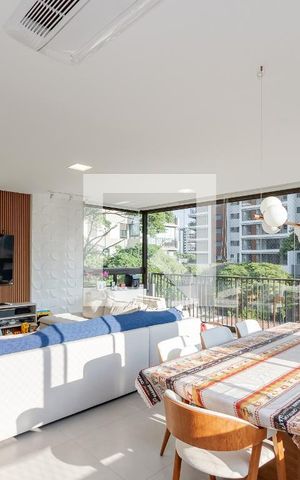Apartamento à venda com 160m², 3 quartos e 2 vagas Apartamento à venda com 160m², 3 quartos e 2 vagasSala