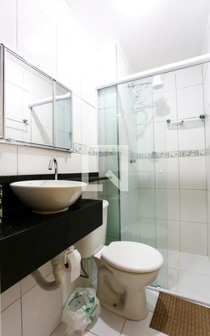 Apartamento para alugar com 40m², 2 quartos e 1 vaga Apartamento para alugar com 40m², 2 quartos e 1 vagaBanheiro