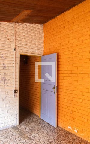 Casa de condomínio à venda com 1600m², 3 quartos e 2 vagas Casa de condomínio à venda com 1600m², 3 quartos e 2 vagasEDICULA