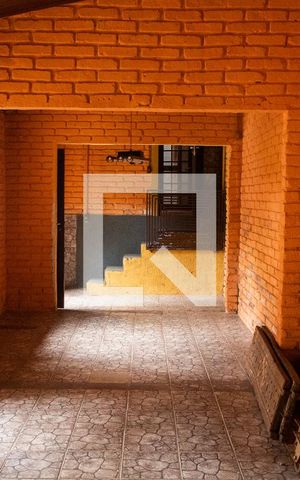 Casa de condomínio à venda com 1600m², 3 quartos e 2 vagas Casa de condomínio à venda com 1600m², 3 quartos e 2 vagasEDICULA