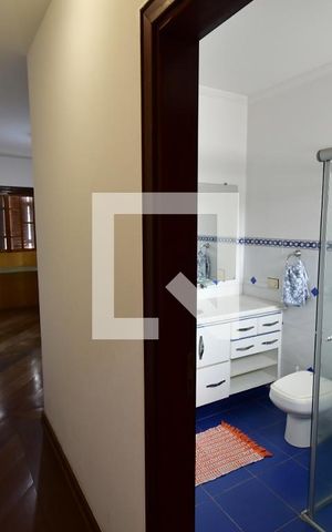 Casa à venda com 499m², 4 quartos e 8 vagasQuarto 3 - Suíte