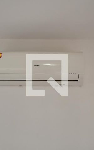 Casa à venda com 499m², 4 quartos e 8 vagasQuarto 2 - Suíte Detalhe