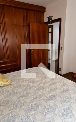 Casa à venda com 499m², 4 quartos e 8 vagasQuarto 1 - Suíte