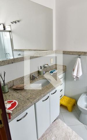 Casa à venda com 499m², 4 quartos e 8 vagasBanheiro 1 - Suíte