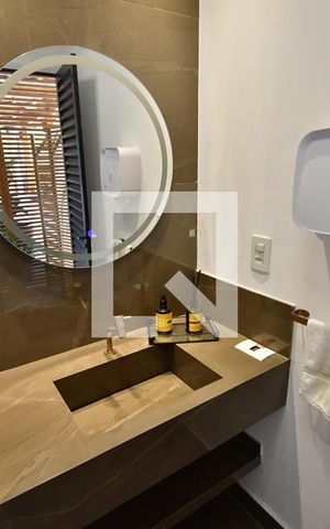 Casa à venda com 499m², 4 quartos e 8 vagasLavabo 1 - Piscina