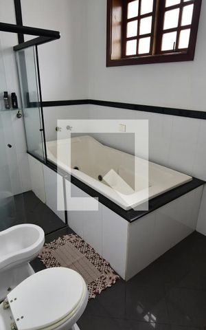 Casa à venda com 499m², 4 quartos e 8 vagasBanheiro 2 - Suíte