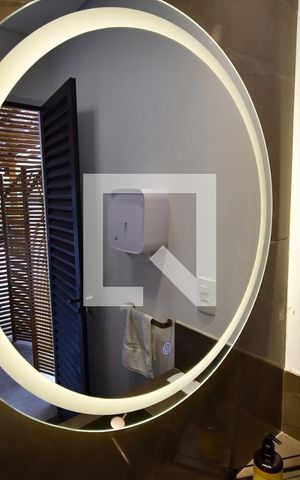 Casa à venda com 499m², 4 quartos e 8 vagasLavabo 1 - Piscina