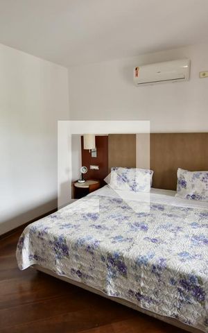 Casa à venda com 499m², 4 quartos e 8 vagasQuarto 2 - Suíte