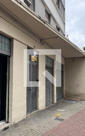 Apartamento à venda com 85m², 2 quartos e sem vaga Apartamento à venda com 85m², 2 quartos e sem vagaFachada
