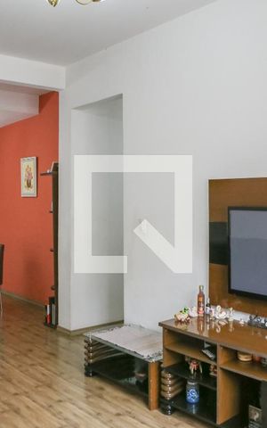 Apartamento à venda com 97m², 2 quartos e sem vaga Apartamento à venda com 97m², 2 quartos e sem vagaSala