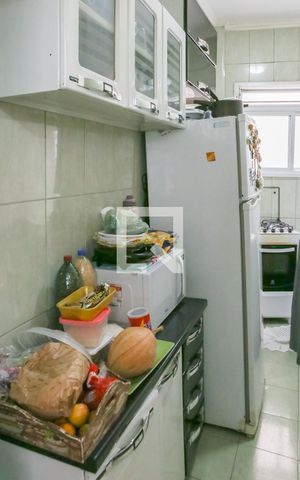 Apartamento à venda com 97m², 2 quartos e sem vaga Apartamento à venda com 97m², 2 quartos e sem vagaCozinha e Área de Serviço