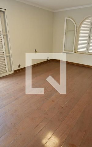 Casa para alugar com 1000m², 8 quartos e sem vagaQuarto 4 - Suíte