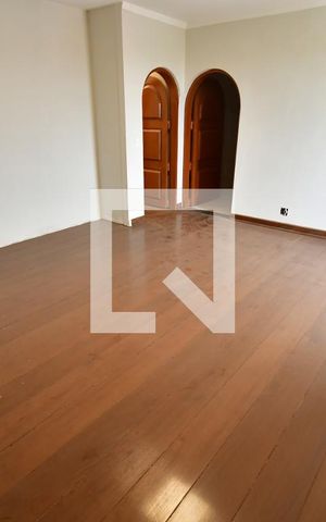 Casa para alugar com 1000m², 8 quartos e sem vagaQuarto 4 - Suíte