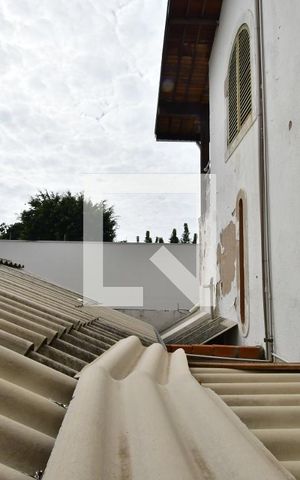 Casa para alugar com 1000m², 8 quartos e sem vagaBanheiro de serviço - Vista