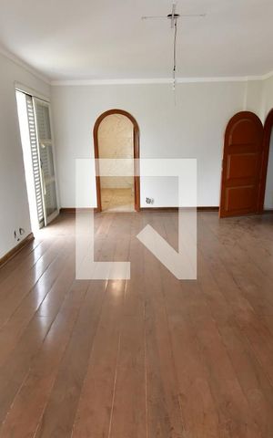Casa para alugar com 1000m², 8 quartos e sem vagaQuarto 7 - Suíte