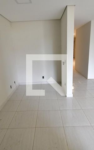 Casa para alugar com 1000m², 8 quartos e sem vagaPorão