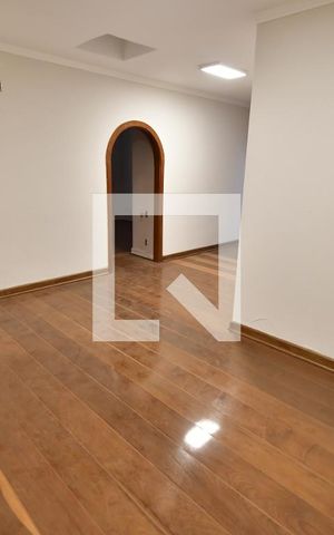 Casa para alugar com 1000m², 8 quartos e sem vagaSala 4