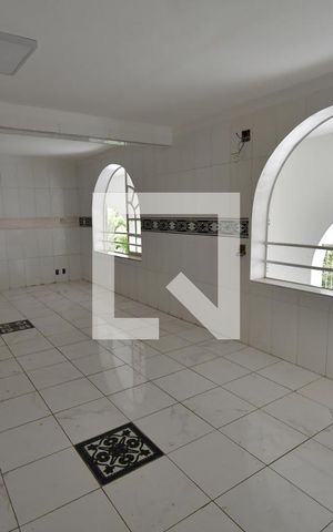 Casa para alugar com 1000m², 8 quartos e sem vagaCopa / Cozinha
